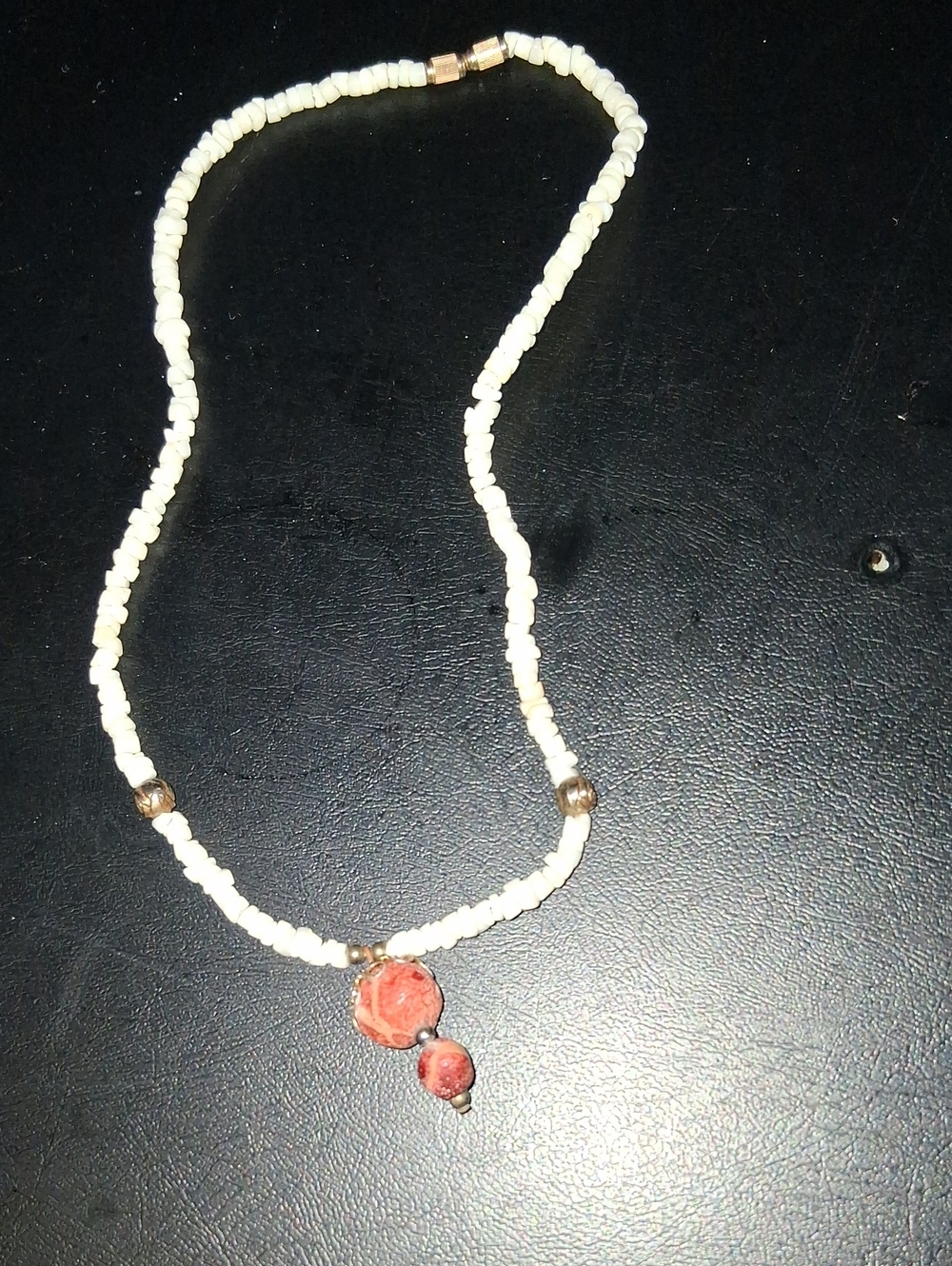 Source Unknown White Beaded Necklace with Coral Pendants